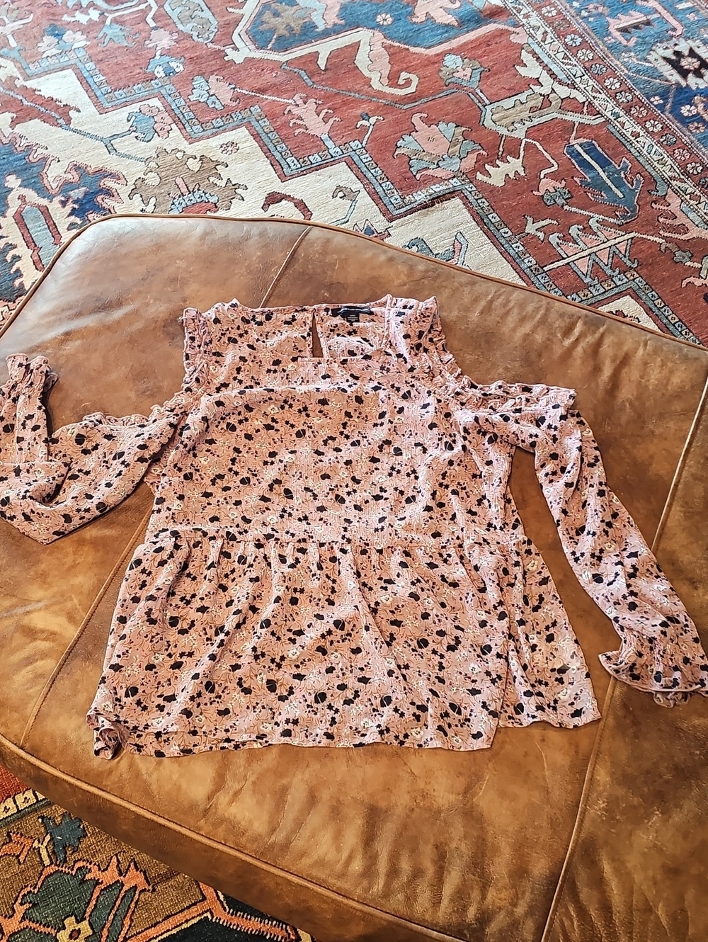 American Eagle Women’s Mauve Floral Cold-Shoulder Blouse